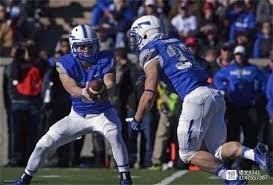 2018 赛季：道奇队马查多在季后赛因滑垒动作过大遭遇全美球迷狂嘘