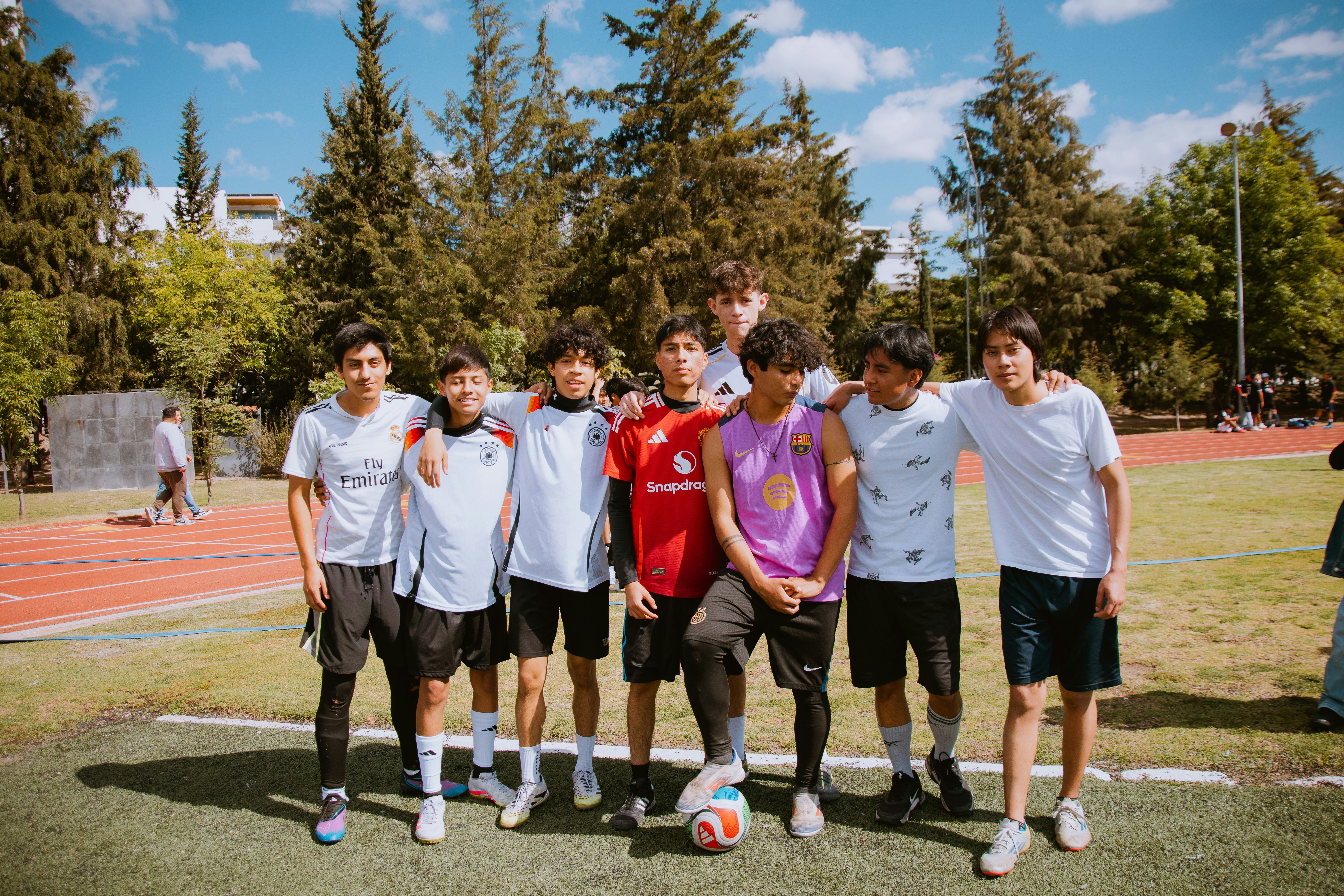 邮报：威尔科克斯和贝拉达上周请爵爷喝咖啡，据说他挺卡里克