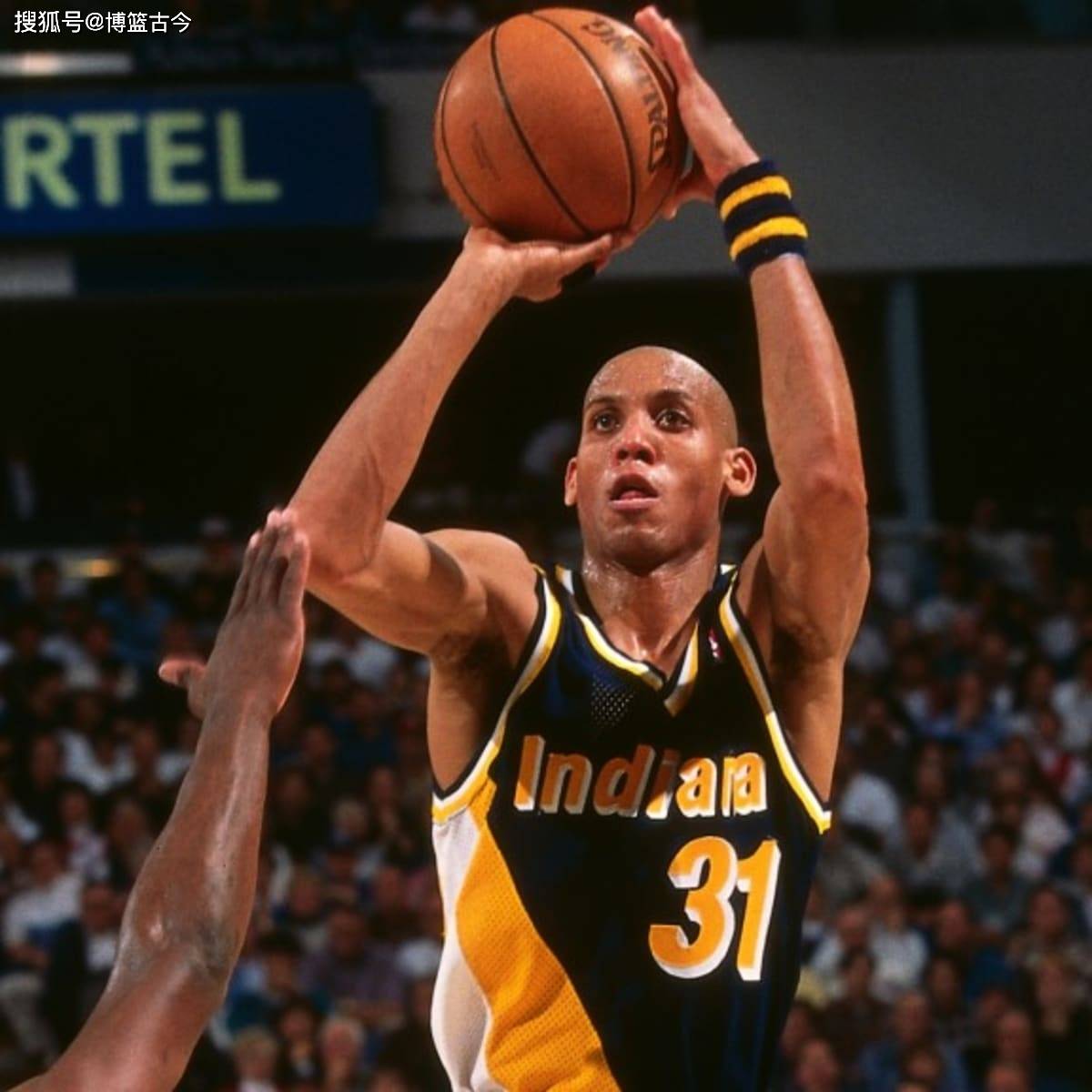 传球完成了 传球完成了