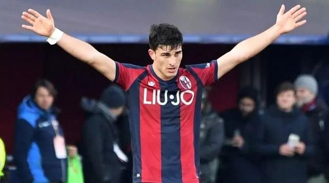 在引援上下 在引援上下